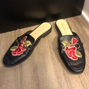 Black floral printed loafers
